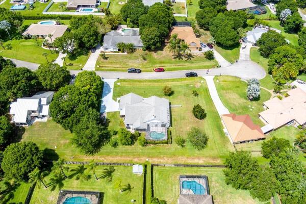 Driftwood Manor, 1103 Kingswood Ln, Fort Pierce, Florida 34982, image 1