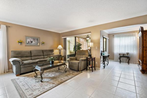 Embassy Square, 2001 Congressional Way, Deerfield Beach, Florida 33442, image 3