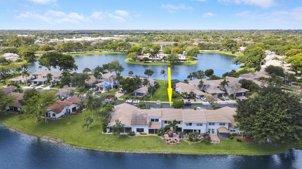 The Townhomes Of Deer Creek, 3137 Deer Creek Lake Shore Dr, Deerfield Beach, Florida 33442, image 2