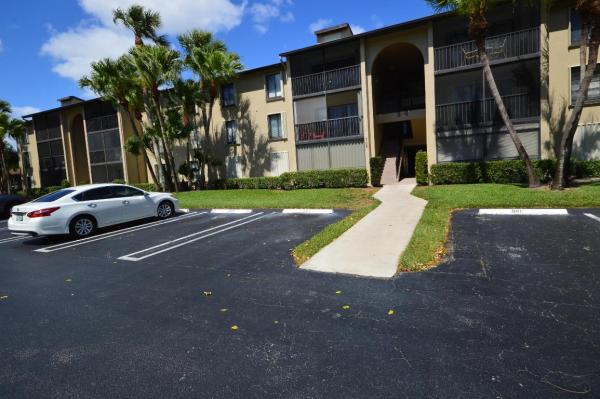 Pine Ridge North 3, 728 Sunny Pine Way #H2, Greenacres, Florida 33415, image 2