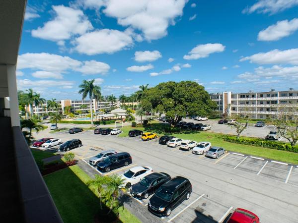 Hythe At Century Village, 4034 Hythe B, Boca Raton, Florida 33434, image 1