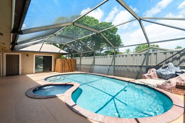 Westwood Gardens, 5800 Golden Eagle Cir, Palm Beach Gardens, Florida 33418, image 1