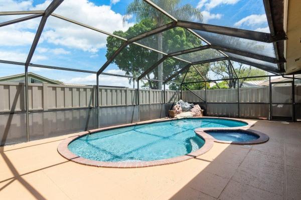 Westwood Gardens, 5800 Golden Eagle Cir, Palm Beach Gardens, Florida 33418, image 2