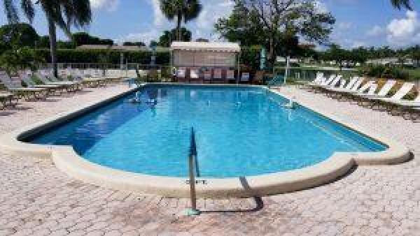 High Point Of Delray 2, 635 High Point Dr #D, Delray Beach, Florida 33445, image 2