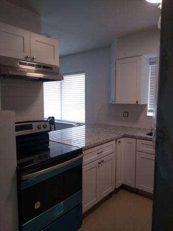Driftwood Plaza, 6441 Moseley St, Hollywood, Florida 33024, image 2