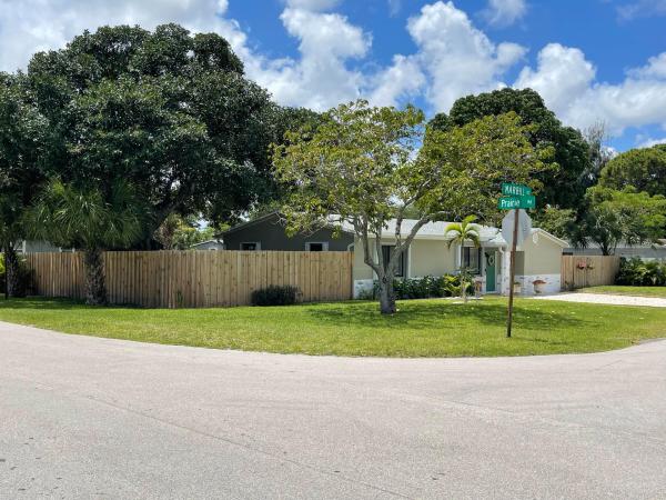Larson, 2770 Marbill Rd, West Palm Beach, Florida 33406, image 1