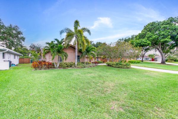Palm Beach Gardens No HOA, 4424 Althea Way, Palm Beach Gardens, Florida 33410, image 2