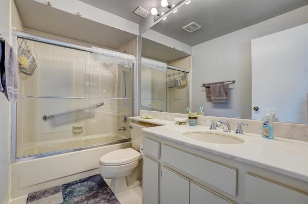 Club Cottages, 109 Club Dr, Palm Beach Gardens, Florida 33418, image 2