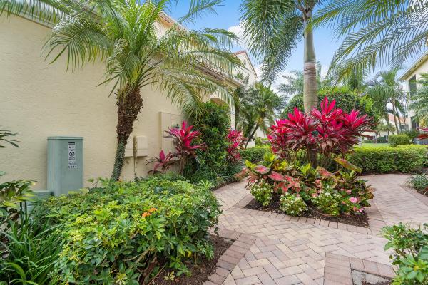 Palm Bay Club South, 114 Palm Bay Dr #D, Palm Beach Gardens, Florida 33418, image 1
