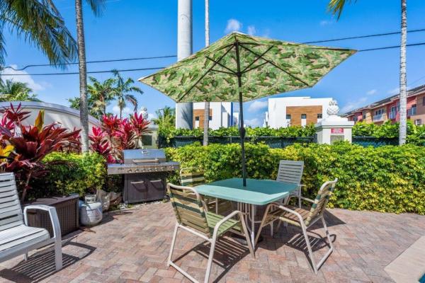 The Grove At Wilton Manors , 2660 NE 8th Ave #301, Wilton Manors, Florida 33334, image 2