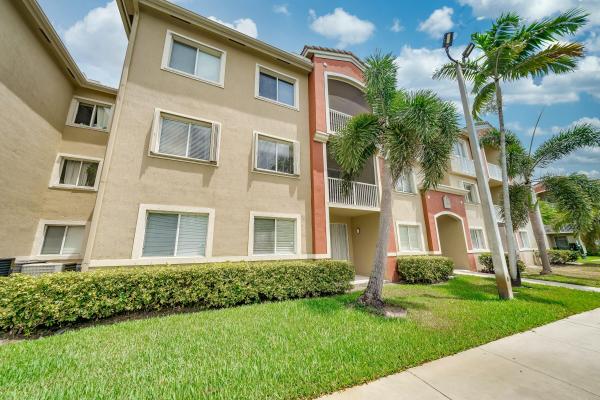 University Parc Residences, 7085 Nova Dr #104, Davie, Florida 33317, image 2