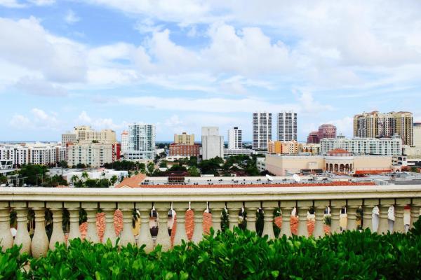 Metropolitan, 403 S Sapodilla Ave #518, West Palm Beach, Florida 33401, image 2