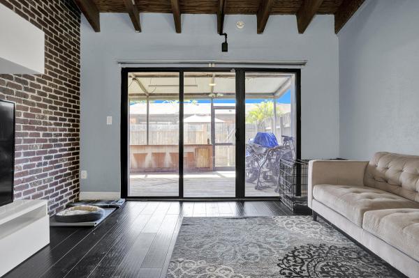 Cedarwoods At Pembroke Lakes, 2310 Dogwood Ct, Pembroke Pines, Florida 33026, image 1