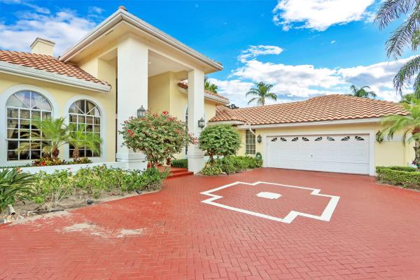 Frenchman's Creek Beach & Country Club, 3181 Burgundy Dr N, Palm Beach Gardens, Florida 33410, image 1