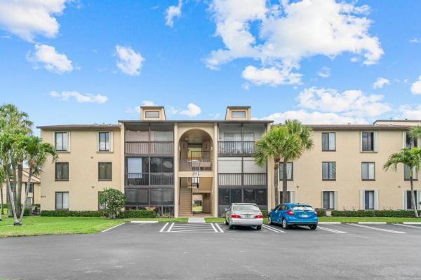 Pine Ridge North 4, 811 Sky Pine Way #F3, Greenacres, Florida 33415, image 3
