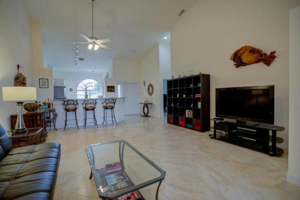 Heather Run, 1403 Mahogany Pl, Palm Beach Gardens, Florida 33418, image 2