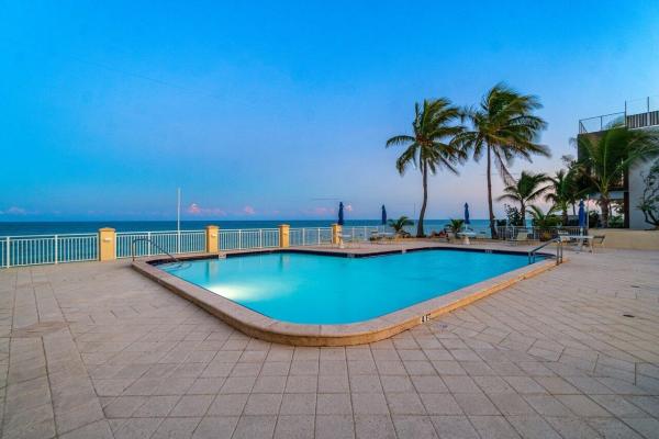La Bonne Vie, 3475 S Ocean Blvd #PH-4, Palm Beach, Florida 33480, image 1