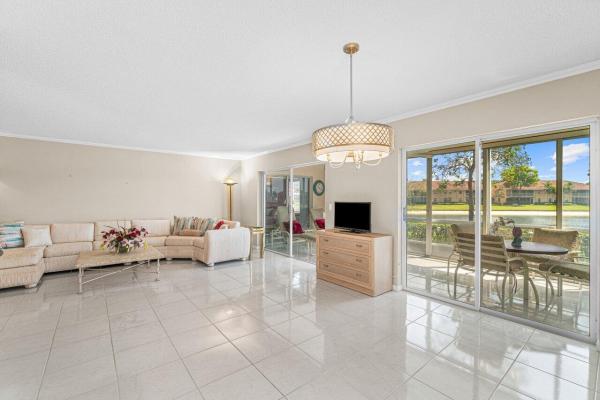 Palm Isles, 9951 Seacrest Cir #102, Boynton Beach, Florida 33437, image 2