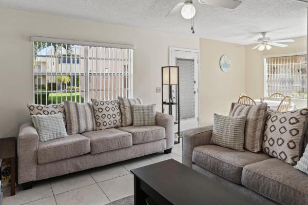 Burgundy At Kings Point, 22 Burgundy A, Delray Beach, Florida 33484, image 2