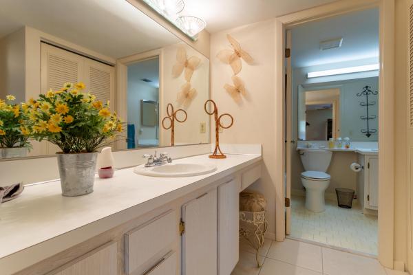 Pine Ridge South 2, 208 Pine Hov Cir #A-2, Greenacres, Florida 33463, image 2