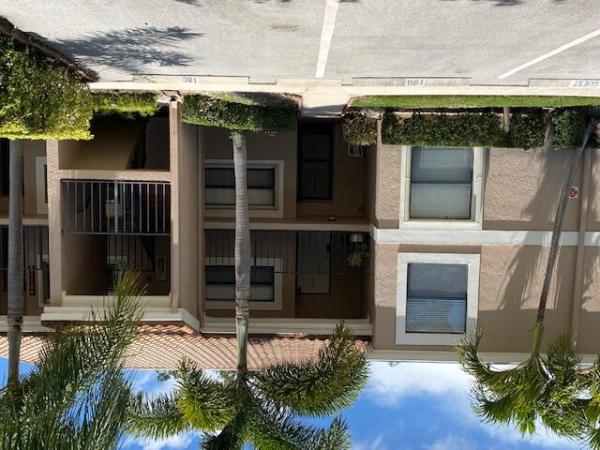 Briarwood At Eastpointe Country Club, 6944 Briarlake Cir #203, Palm Beach Gardens, Florida 33418, image 2