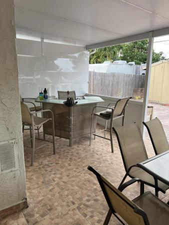 Gun Club Estates, 4121 Winchester Ln, West Palm Beach, Florida 33406, image 2
