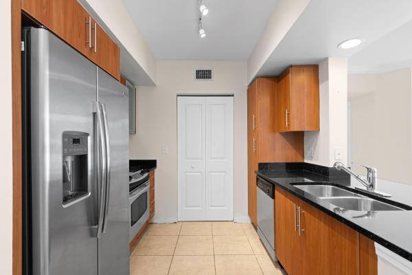 The Prado, 600 S Dixie Hwy #359, West Palm Beach, Florida 33401, image 2