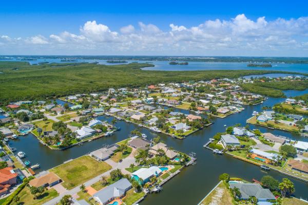 Queens Cove, 14 Castle Ct, Fort Pierce, Florida 34949, image 2