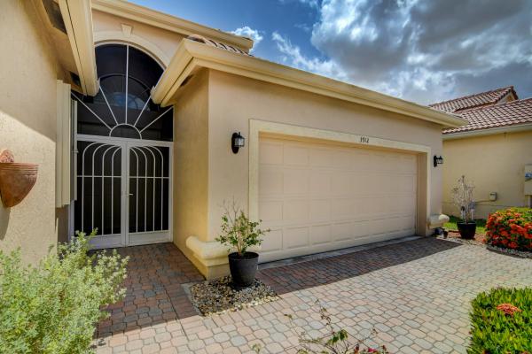 Palladium Twin Lakes, 3912 Palladium Lake Dr, Boynton Beach, Florida 33436, image 2
