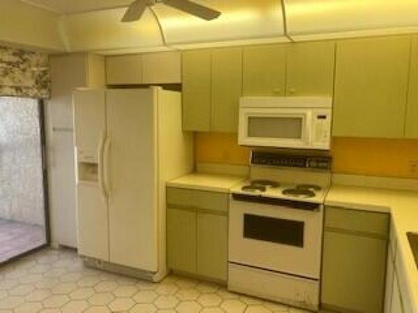 Quail Run Village, 9440 Meadowood Dr #203, Fort Pierce, Florida 34950, image 2
