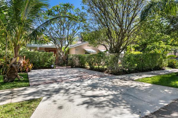 El Cid, 301 Barcelona Rd, West Palm Beach, Florida 33401, image 3