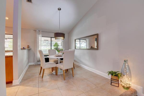 Hidden Valley, 454 Sequoia Ln, Boca Raton, Florida 33487, image 1