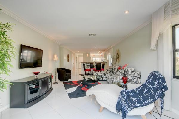 Palm Greens At Villa Del Ray, 13640 Coconut Palm Ct #B, Delray Beach, Florida 33484, image 3