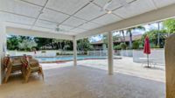 Golf Villas, 405 Brackenwood Ln S, Palm Beach Gardens, Florida 33418, image 2