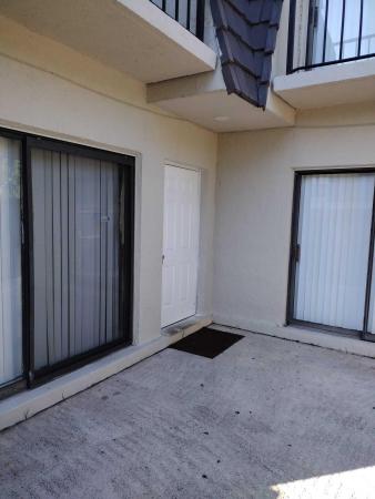 Woodstock Townhomes, 1723 N Congress Ave, West Palm Beach, Florida 33401, image 1