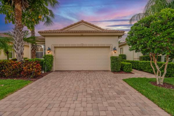 Isle Verde, 136 Isle Verde Way, Palm Beach Gardens, Florida 33418, image 1
