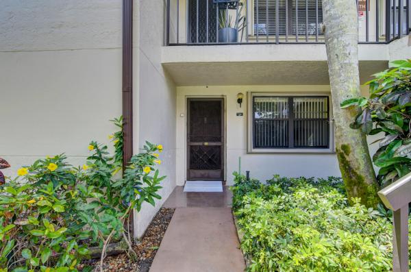 Lucerne Pointe, 7722 Tahiti Ln #104, Lake Worth, Florida 33467, image 1
