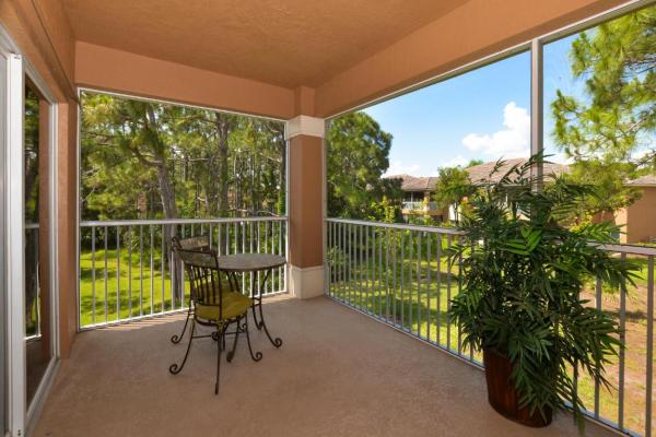 Castle Pines, 8021 Carnoustie Pl #4121, Port St. Lucie, Florida 34986, image 2