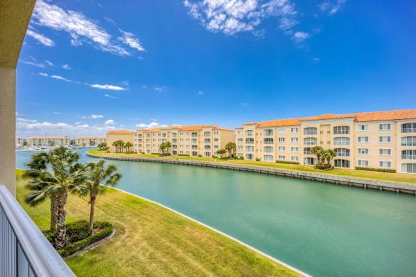 Harbour Isle West, 19 Harbour Isle Dr #305, Fort Pierce, Florida 34949, image 1