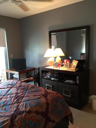 Monaco At Kings Point, 213 Monaco E, Delray Beach, Florida 33446, image 1