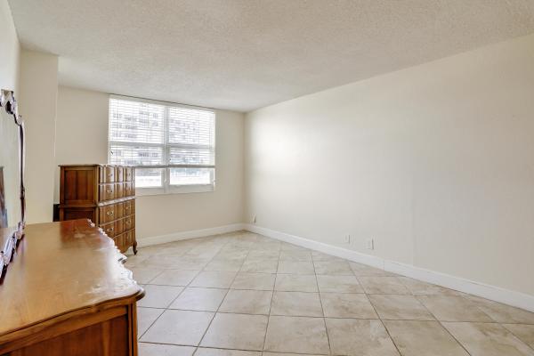 Jamaica House Apartments, 305 N Pompano Beach Blvd #209, Pompano Beach, Florida 33062, image 1