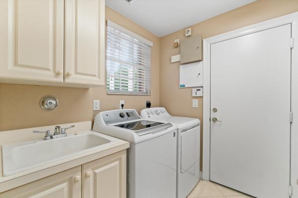 Canyon Isles, 11064 Brandywine Lake Way, Boynton Beach, Florida 33473, image 2
