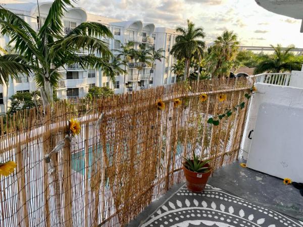 Montecarlo, 488 NW 165th Street Rd #B 514, Golden Glades, Florida 33169, image 3