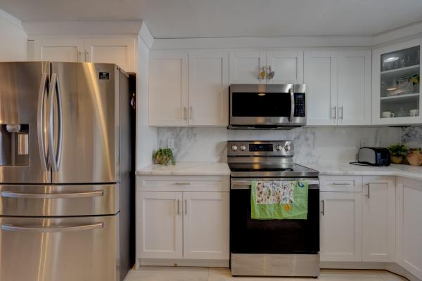 Lake Harbor Cove, 3040 Lake Shore Dr #302, Riviera Beach, Florida 33404, image 3