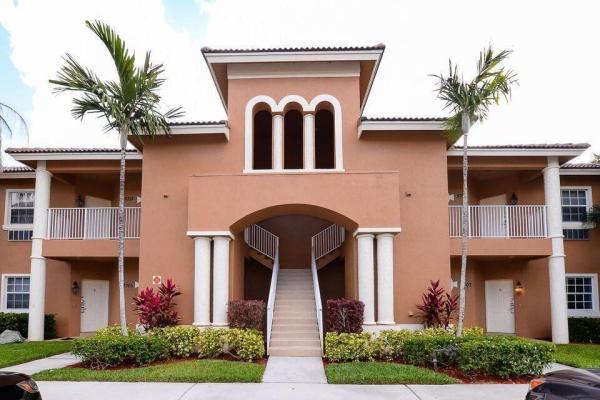 Castle Pines, 8313 Mulligan Cir #3223, Port St. Lucie, Florida 34986, image 1
