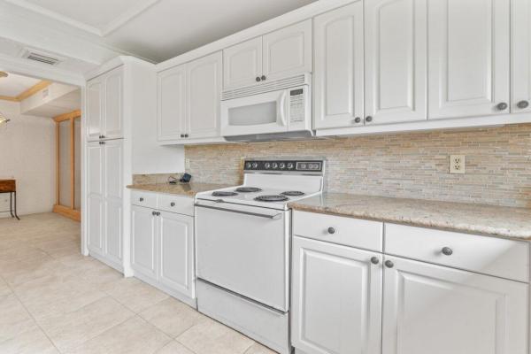 Olympus Village, 5917 Via Vermilya #305, Lake Worth, Florida 33462, image 1