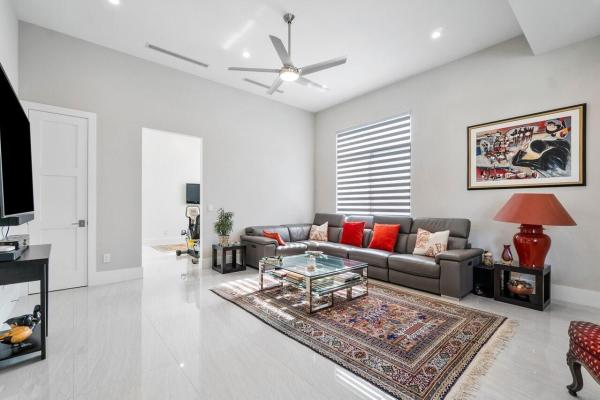 Boca Rosa Heights, 436 NE 2nd St, Boca Raton, Florida 33432, image 1