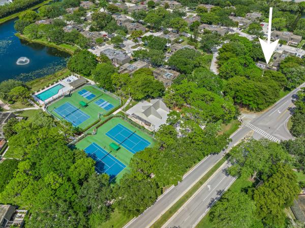 Glenwood Townhomes, 527 5th Ter, Palm Beach Gardens, Florida 33418, image 2