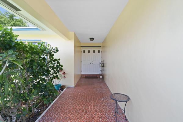 Sunflower, 7105 NW 84th St, Tamarac, Florida 33321, image 1