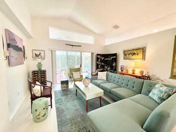 Sterling Bridge, 8856 Thames River Dr, Boca Raton, Florida 33433, image 3